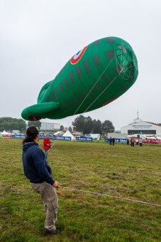Ballon de barrage en démonstration lors du meeting aérien du centenaire à Amiens