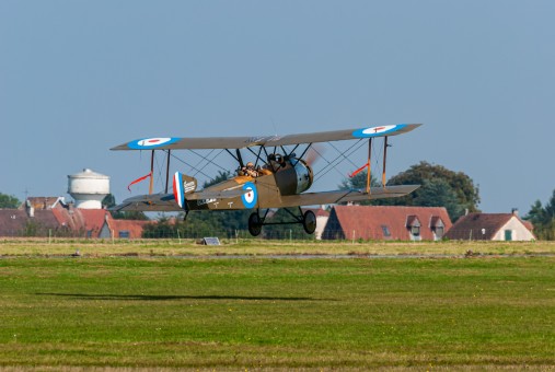Sopwith 1½ de l'association Pterodactyl Flight en démonstration au meeting aérien du centenaire à Amiens