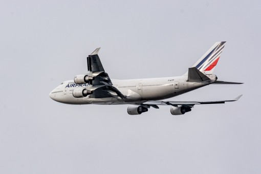 Boeing 747 d'Air France en vol près de l'aéroport Roissy-CDG